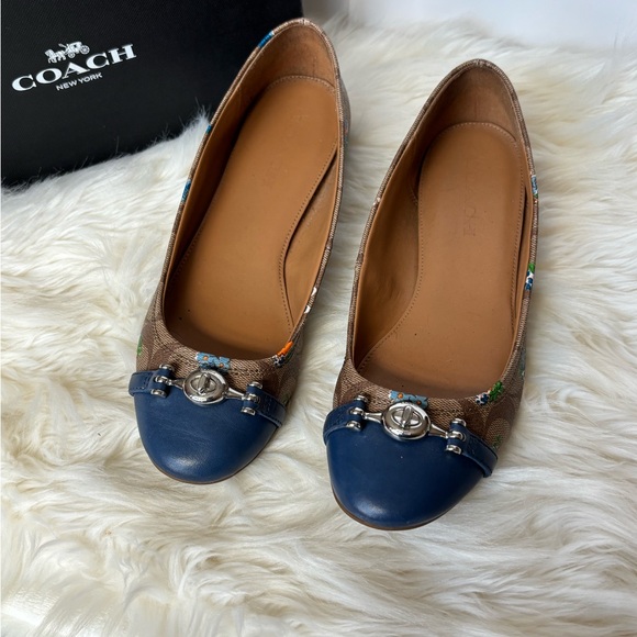 Coach Women's Navy and Brown Flats - Picture 1 of 12